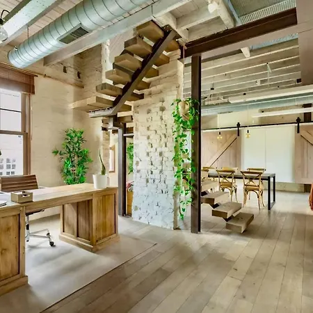 City Loft I Fireplace I Free Parking I Garden Bath Apartman
